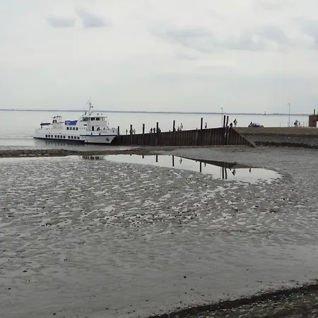 Eul F5 By Interhome *