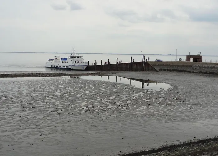 Eul F5 By Interhome *